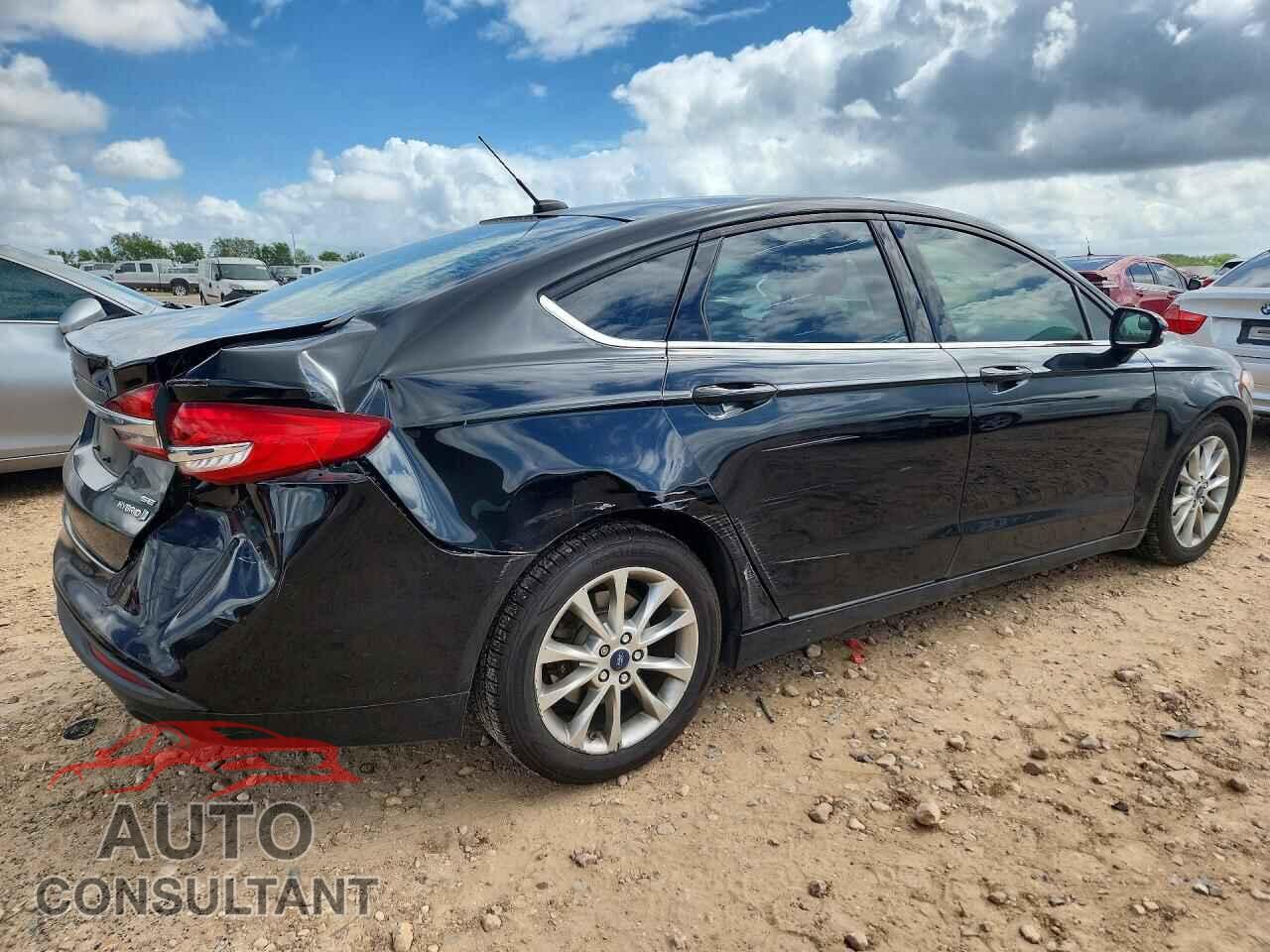 FORD FUSION 2017 - 3FA6P0LU2HR246537