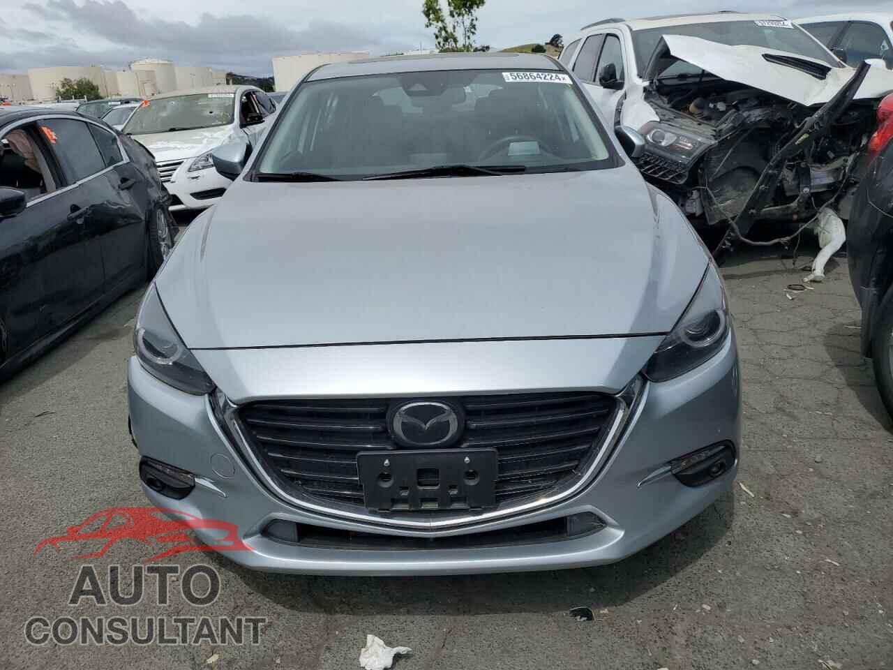 MAZDA 3 2018 - 3MZBN1M37JM267345