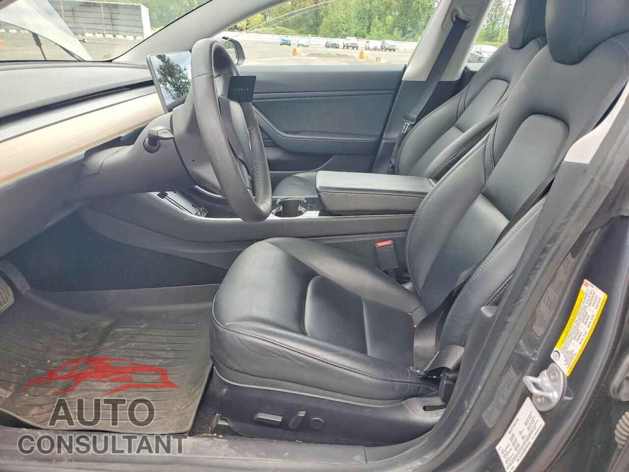 TESLA MODEL 3 2019 - 5YJ3E1EB6KF453199