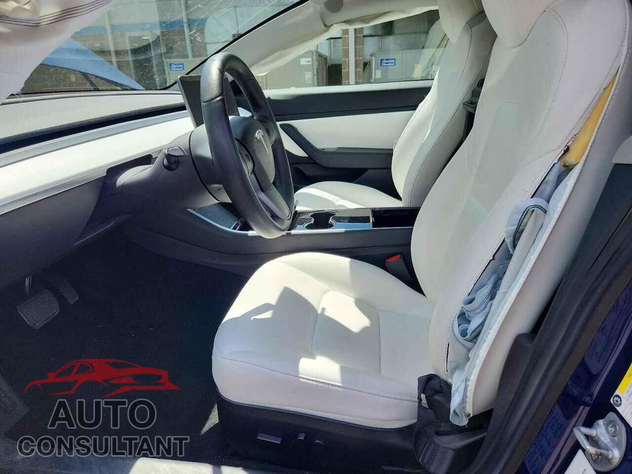 TESLA MODEL 3 2019 - 5YJ3E1EB4KF526764