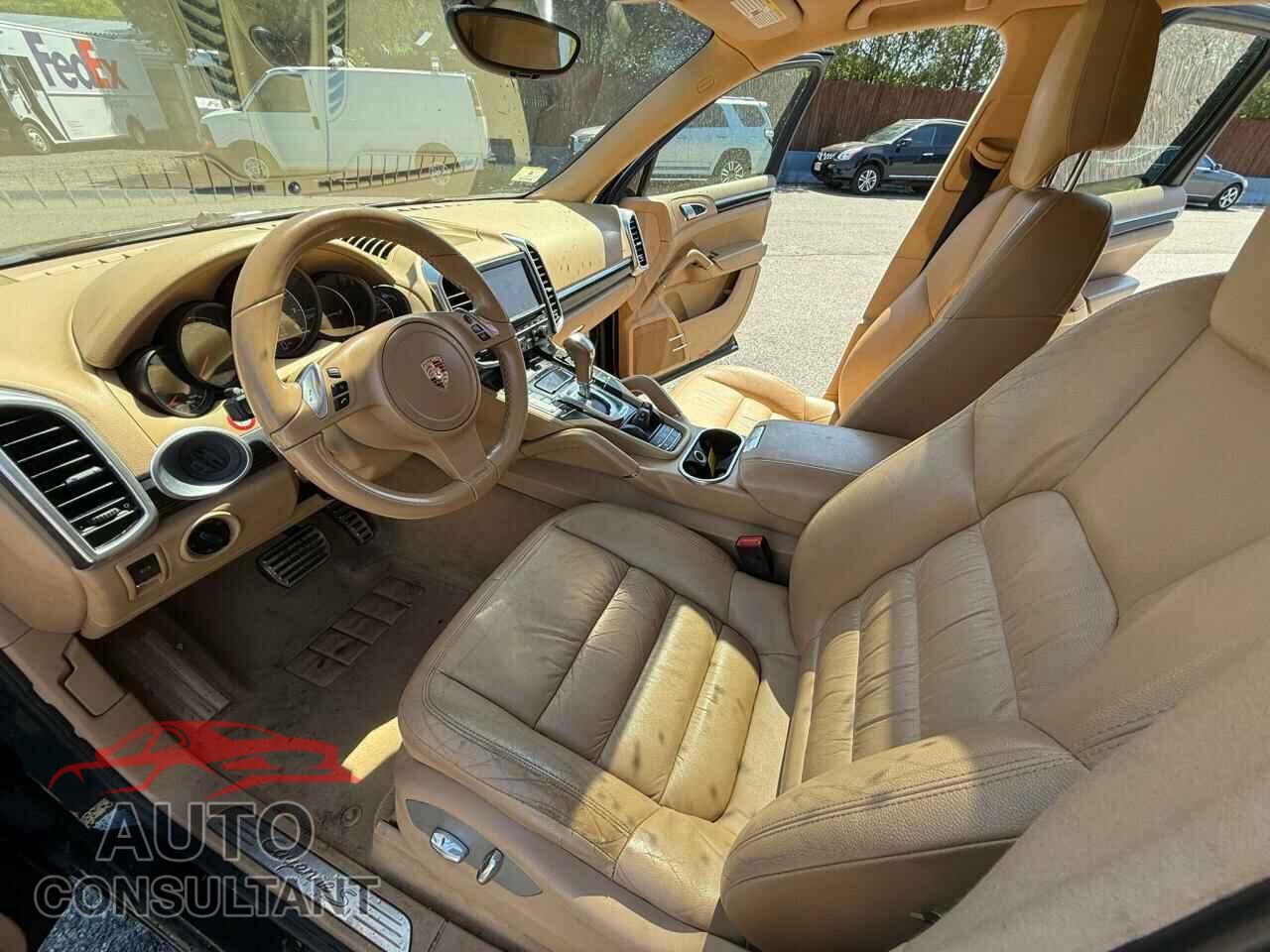 PORSCHE CAYENNE 2012 - WP1AE2A28CLA94048