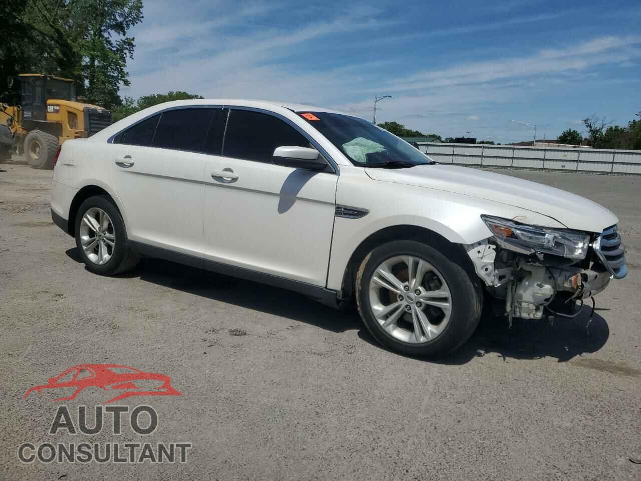 FORD TAURUS 2015 - 1FAHP2E82FG108442