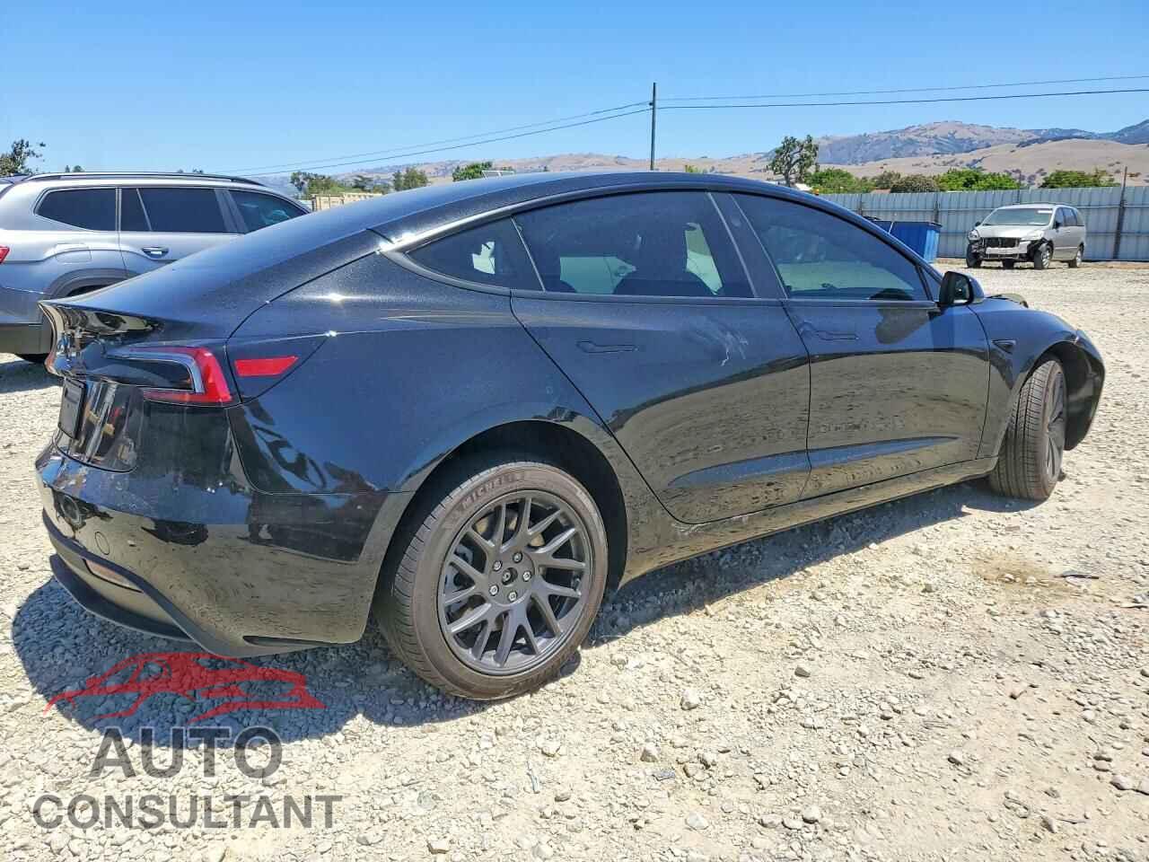 TESLA MODEL 3 2026 - 5YJ3E1EA4TF149832