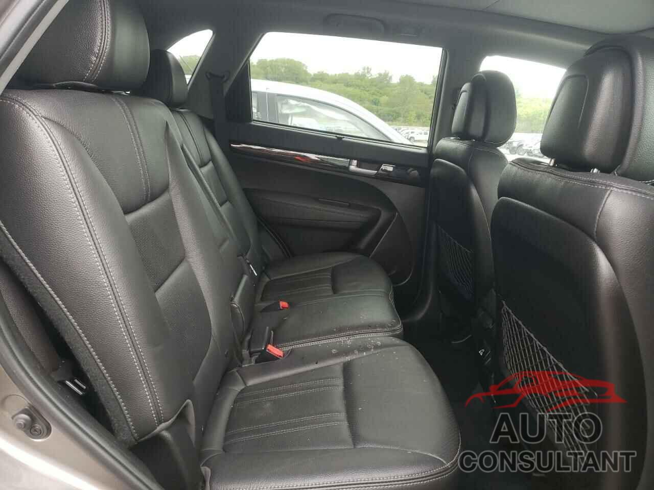KIA SORENTO 2015 - 5XYKUDA73FG583022