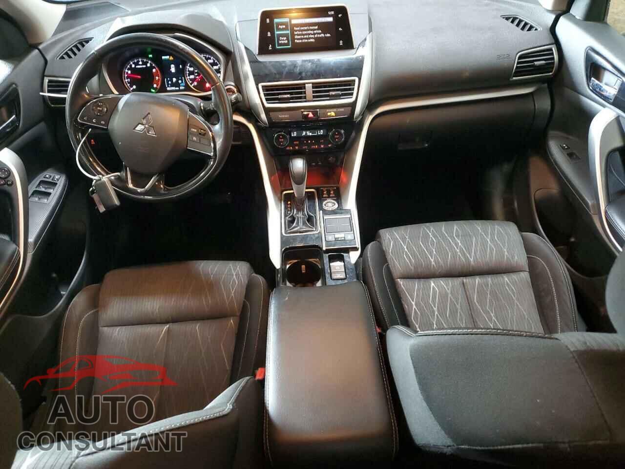 MITSUBISHI ECLIPSE 2018 - JA4AT5AAXJZ043929