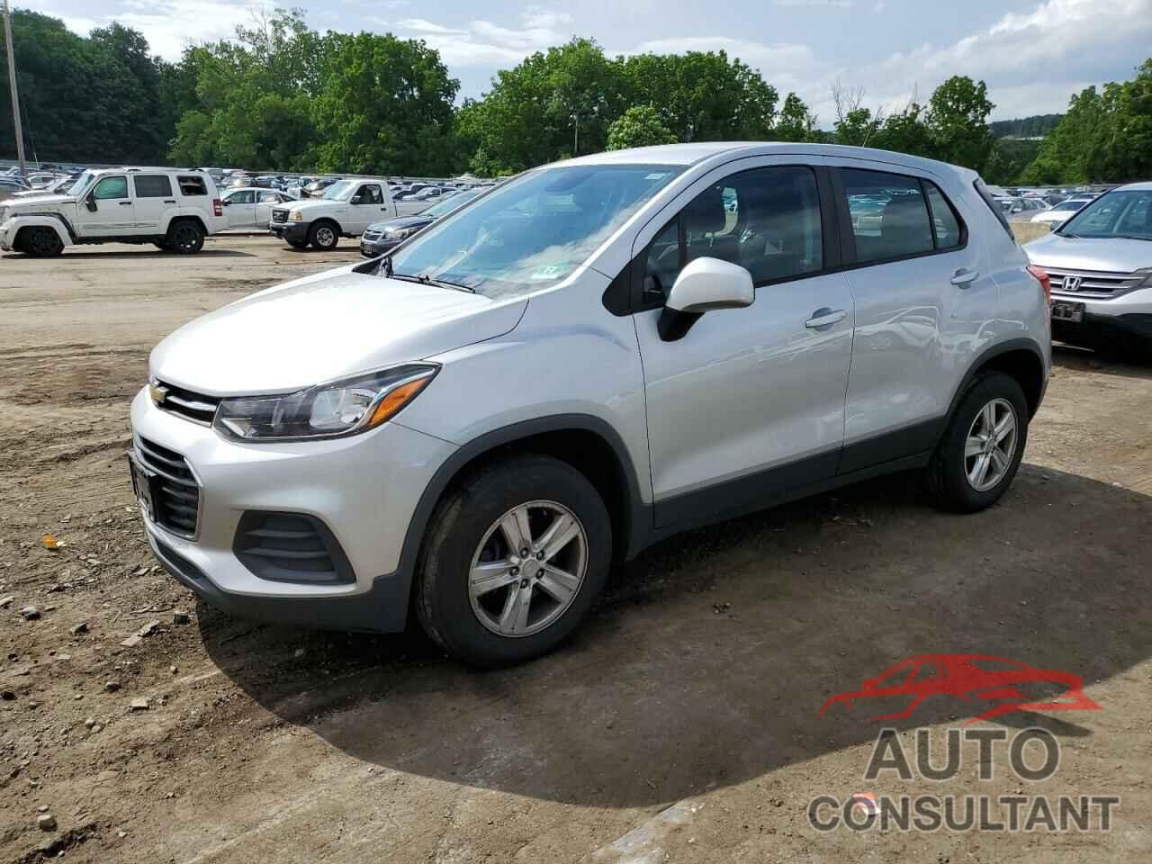 CHEVROLET TRAX 2018 - 3GNCJNSB5JL112861