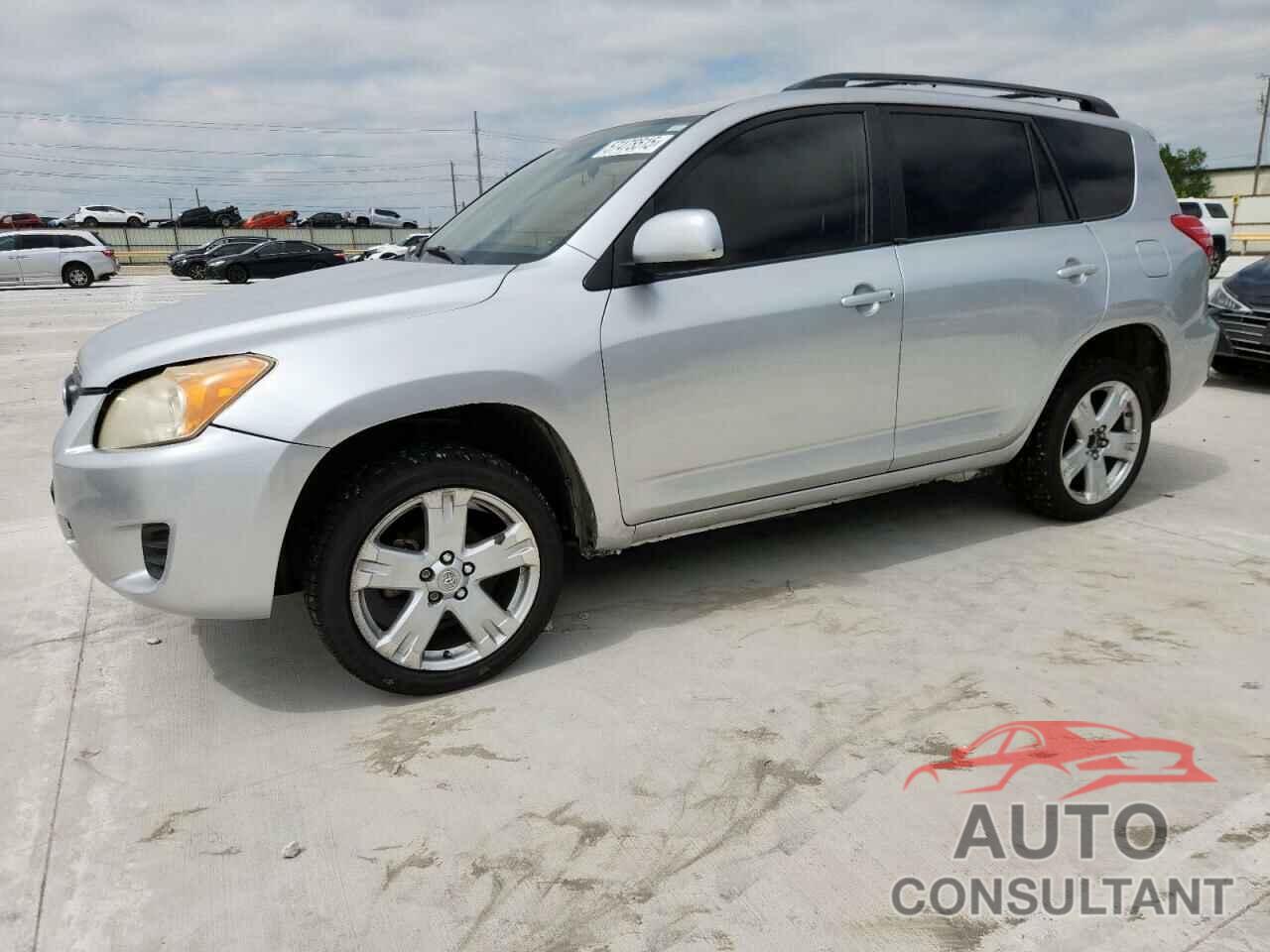TOYOTA RAV4 2010 - JTMZF4DV3AD025469