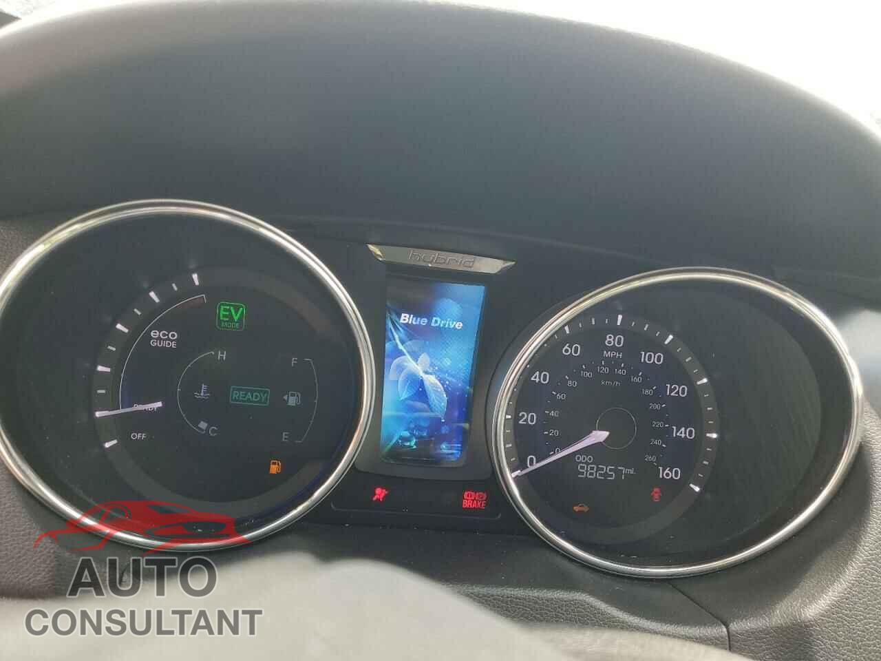 HYUNDAI SONATA 2013 - KMHEC4A45DA086116