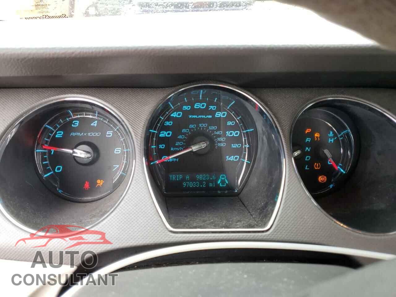FORD TAURUS 2010 - 1FAHP2DW0AG105001