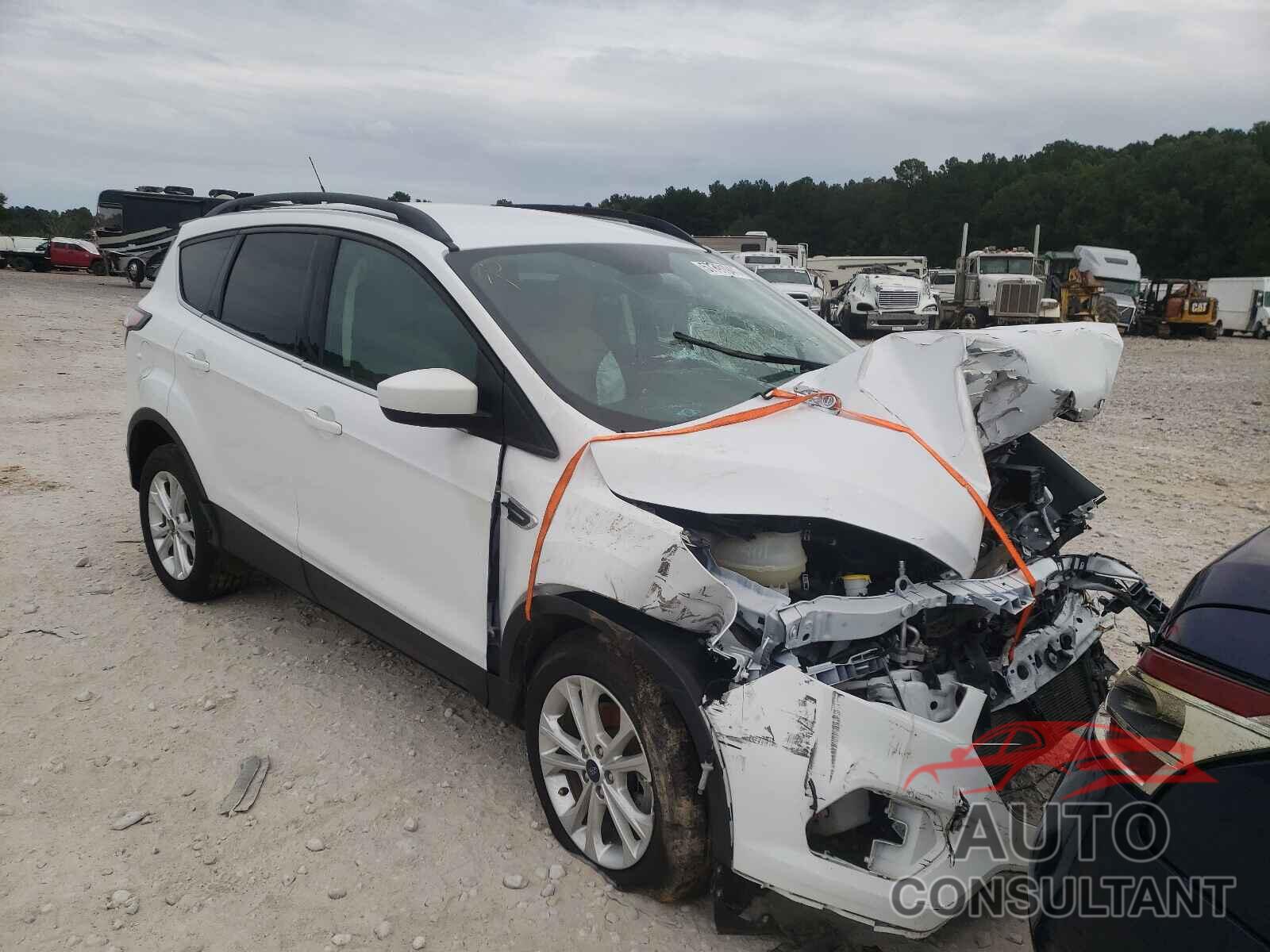 FORD ESCAPE 2018 - 1FMCU0GD2JUD14605