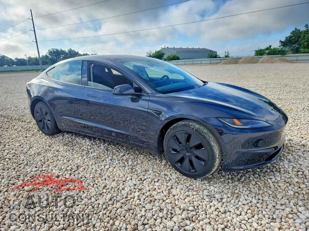 TESLA MODEL 3 2026 - 5YJ3E1EAXTF158485