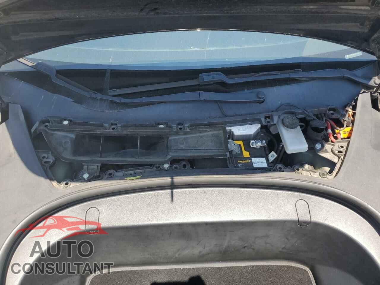 TESLA MODEL 3 2018 - 5YJ3E1EB8JF095568