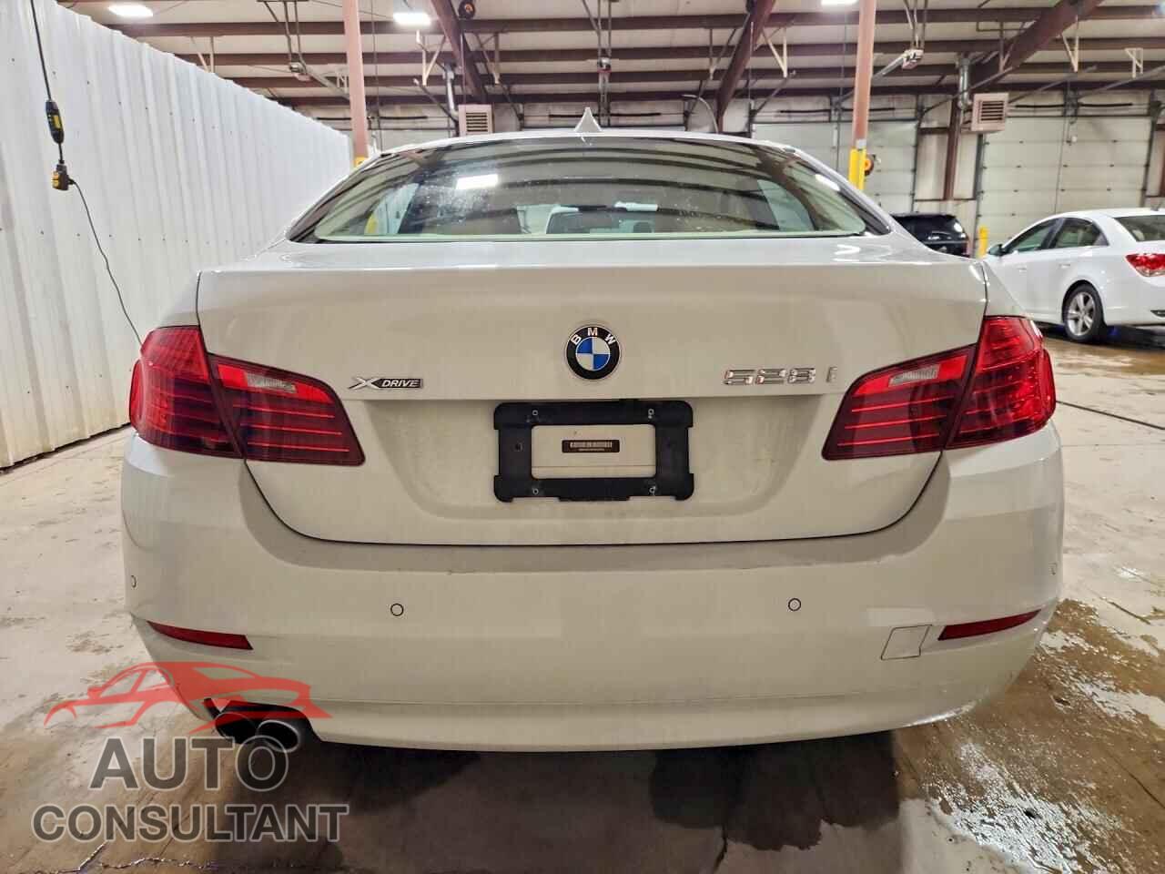 BMW 5 SERIES 2015 - WBA5A7C5XFD622610
