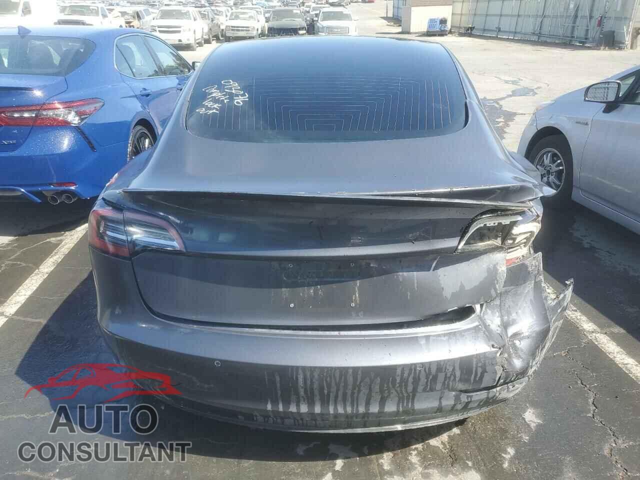 TESLA MODEL 3 2018 - 5YJ3E1EBXJF093076