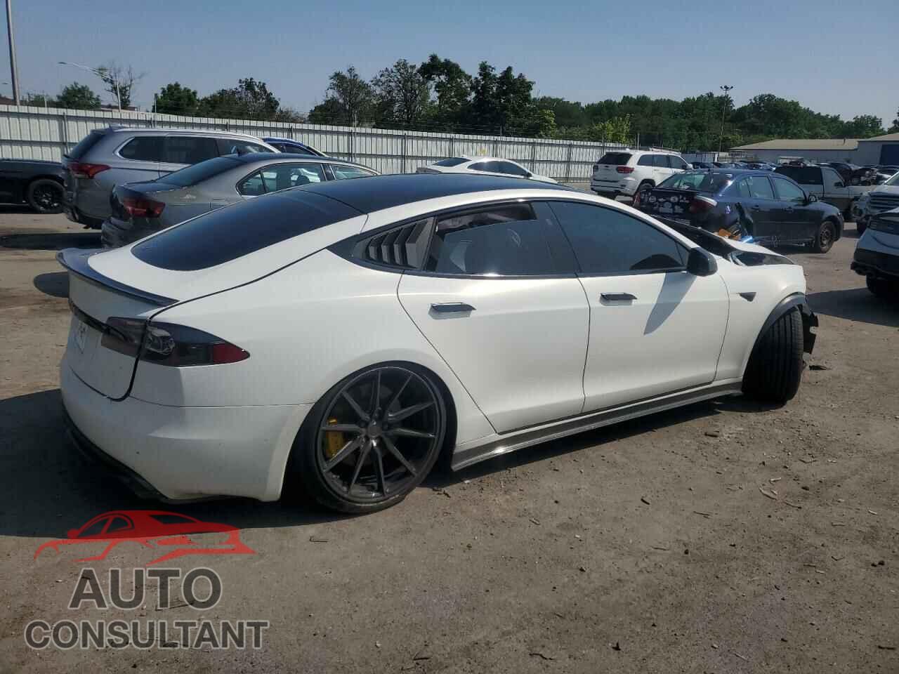 TESLA MODEL S 2019 - 5YJSA1E2XKF337365