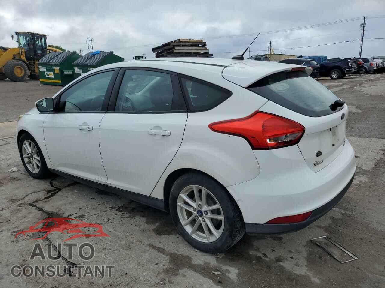 FORD FOCUS 2015 - 1FADP3K23FL223868