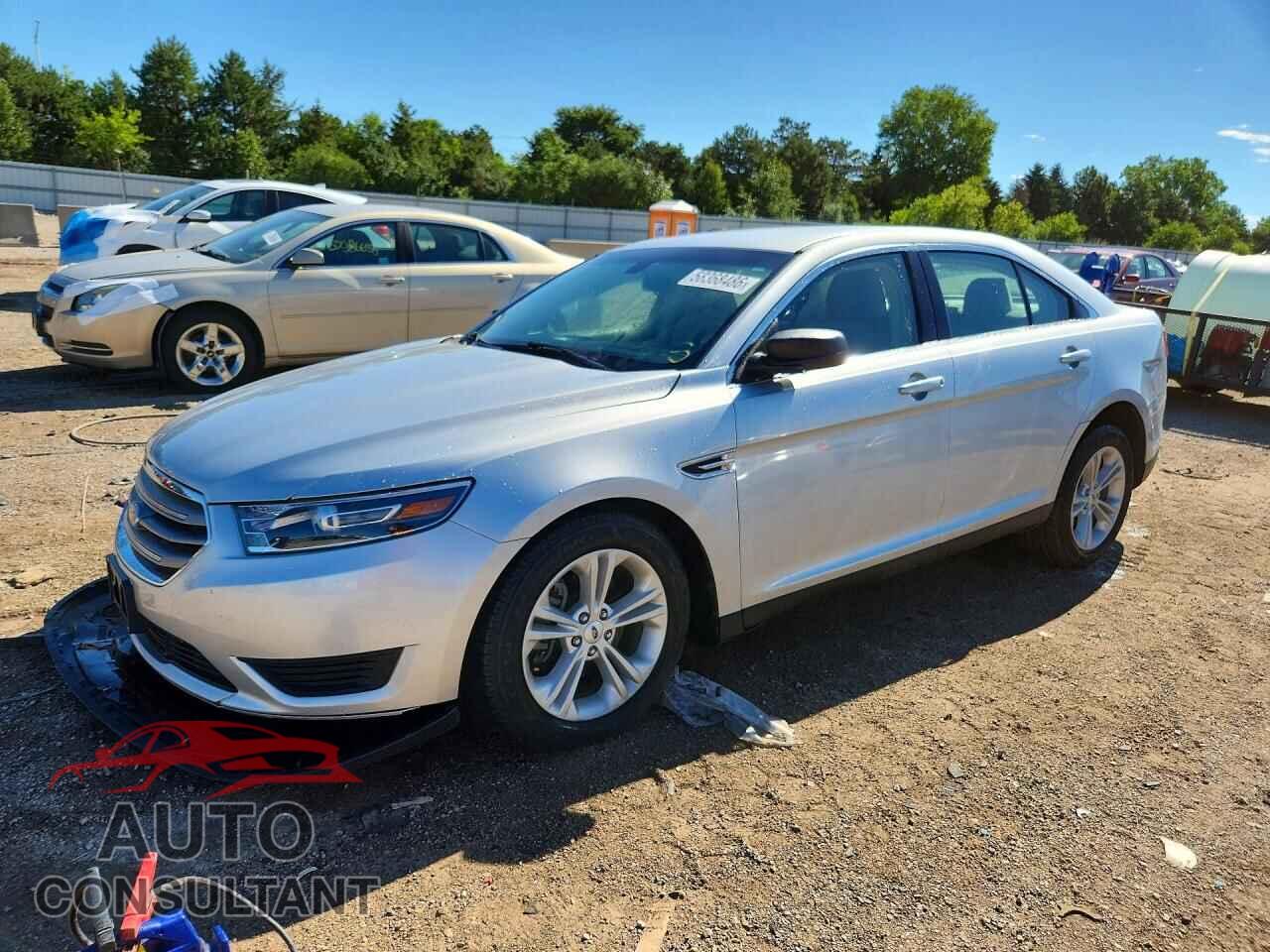 FORD TAURUS 2017 - 1FAHP2D88HG136010