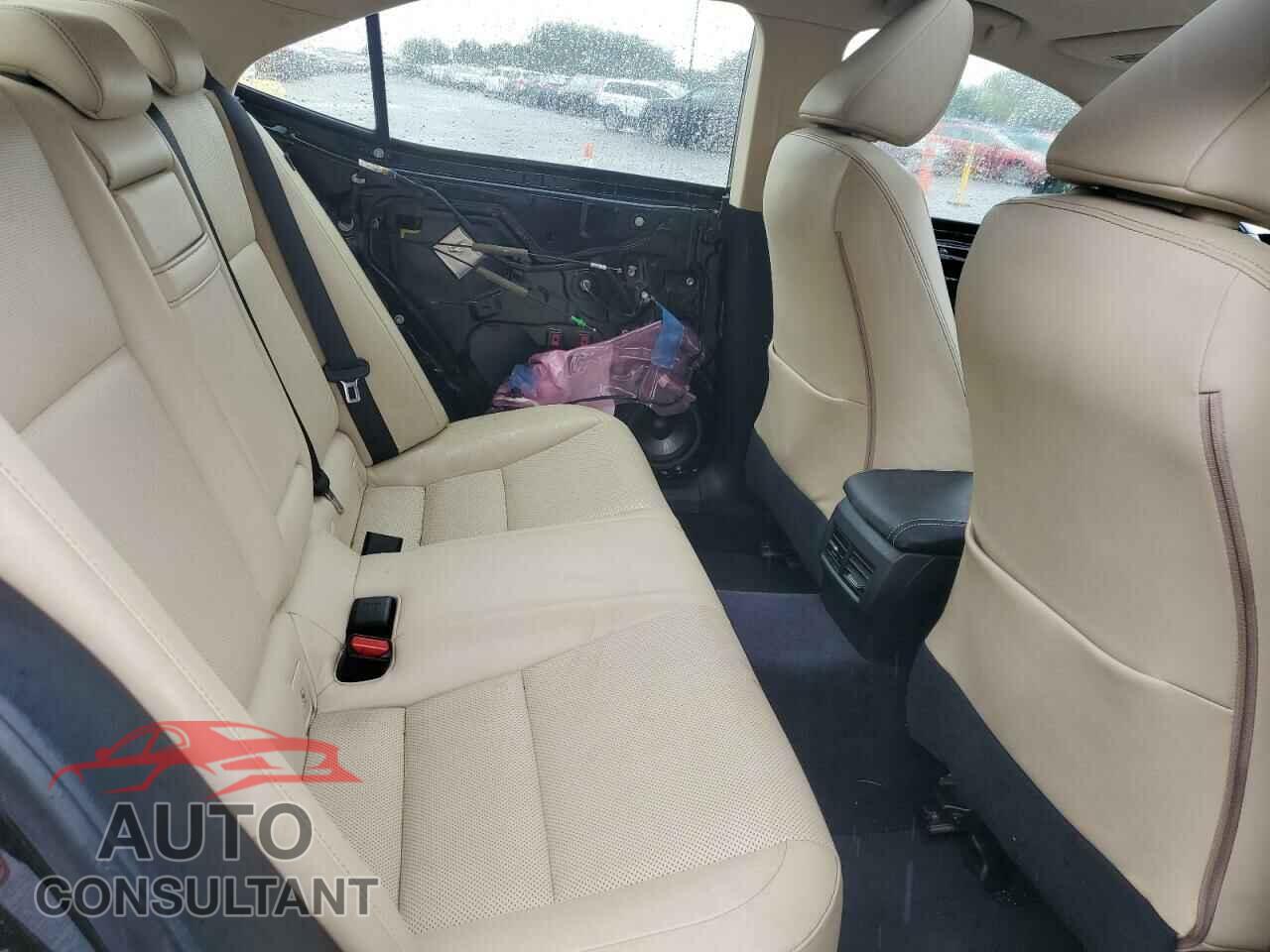 LEXUS IS 2014 - JTHCF1D25E5003949