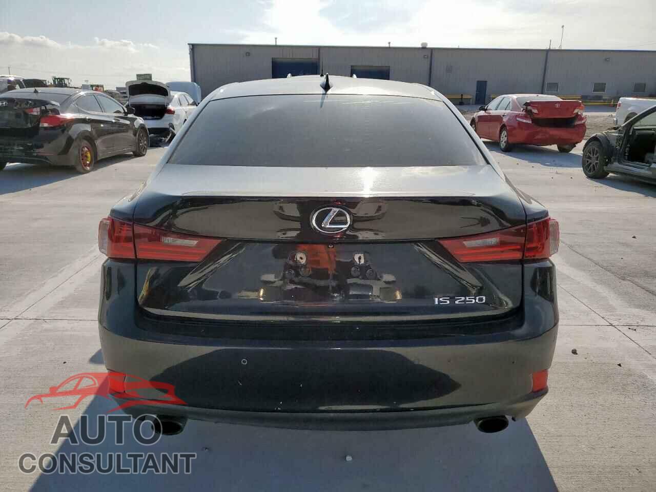 LEXUS IS 2014 - JTHBF1D27E5031814