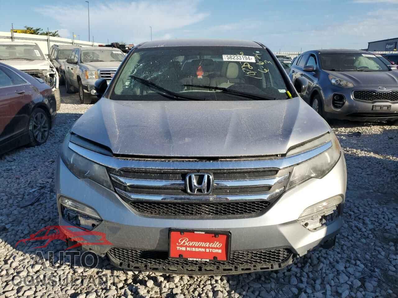 HONDA PILOT 2017 - 5FNYF6H11HB034740