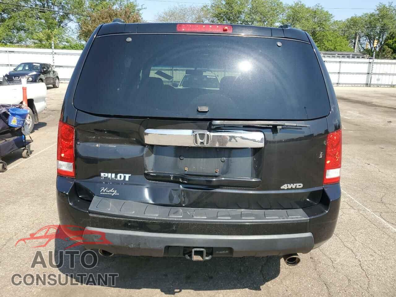 HONDA PILOT 2011 - 5FNYF4H62BB036018