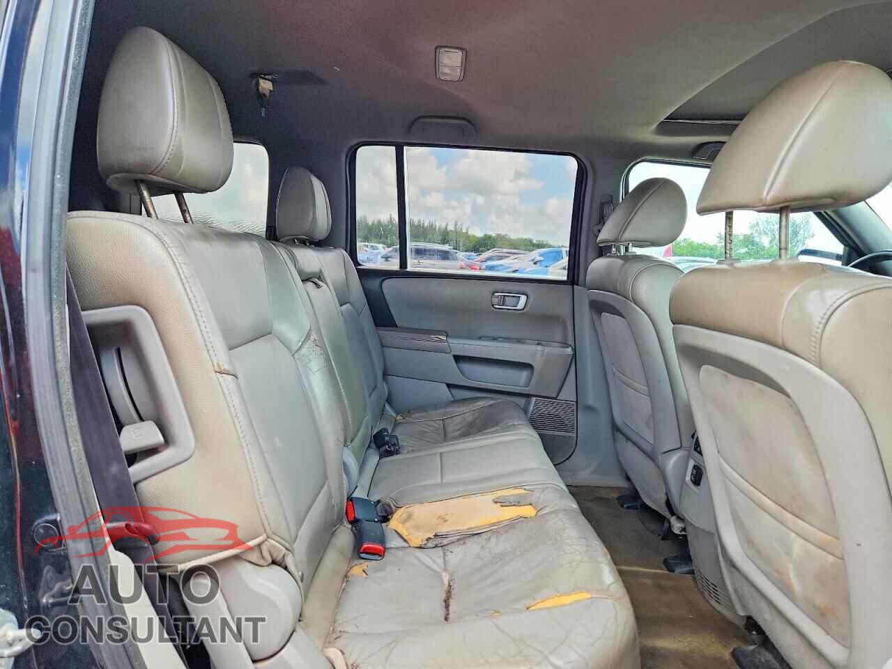 HONDA PILOT 2013 - 5FNYF3H5XDB010187