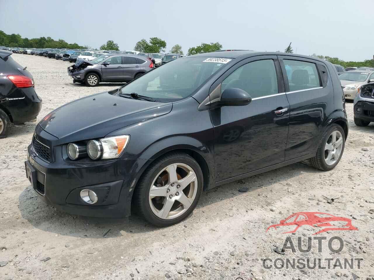 CHEVROLET SONIC 2015 - 1G1JE6SB4F4112026