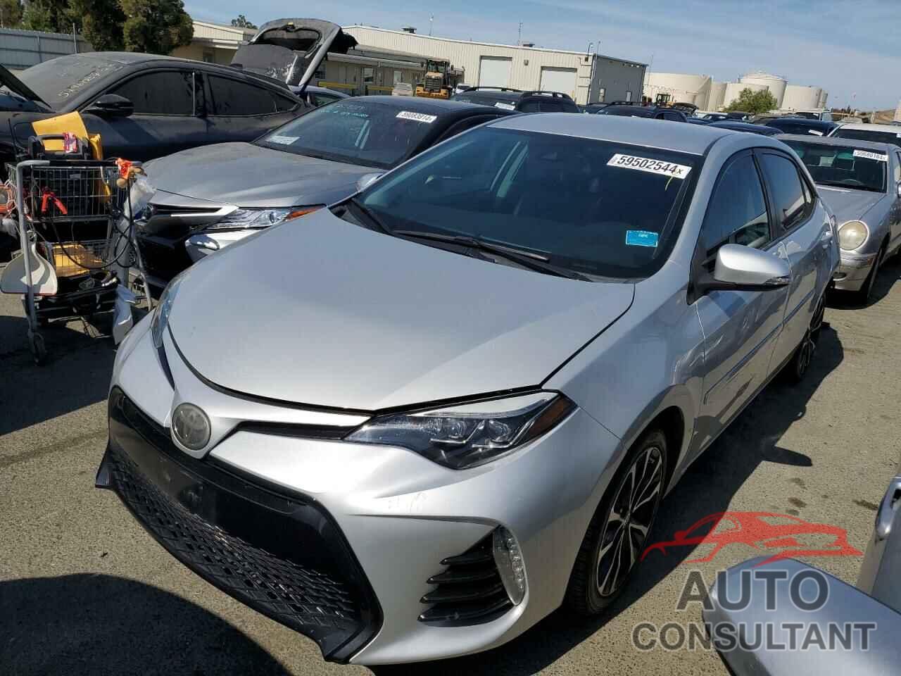 TOYOTA COROLLA 2018 - 2T1BURHE1JC996420