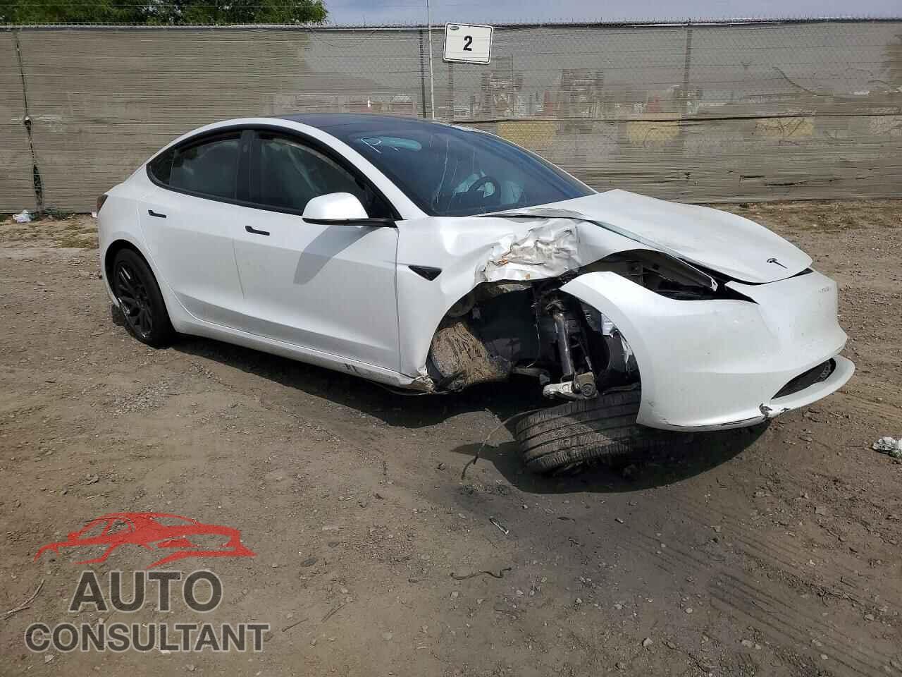 TESLA MODEL 3 2024 - 5YJ3E1EA5RF782798