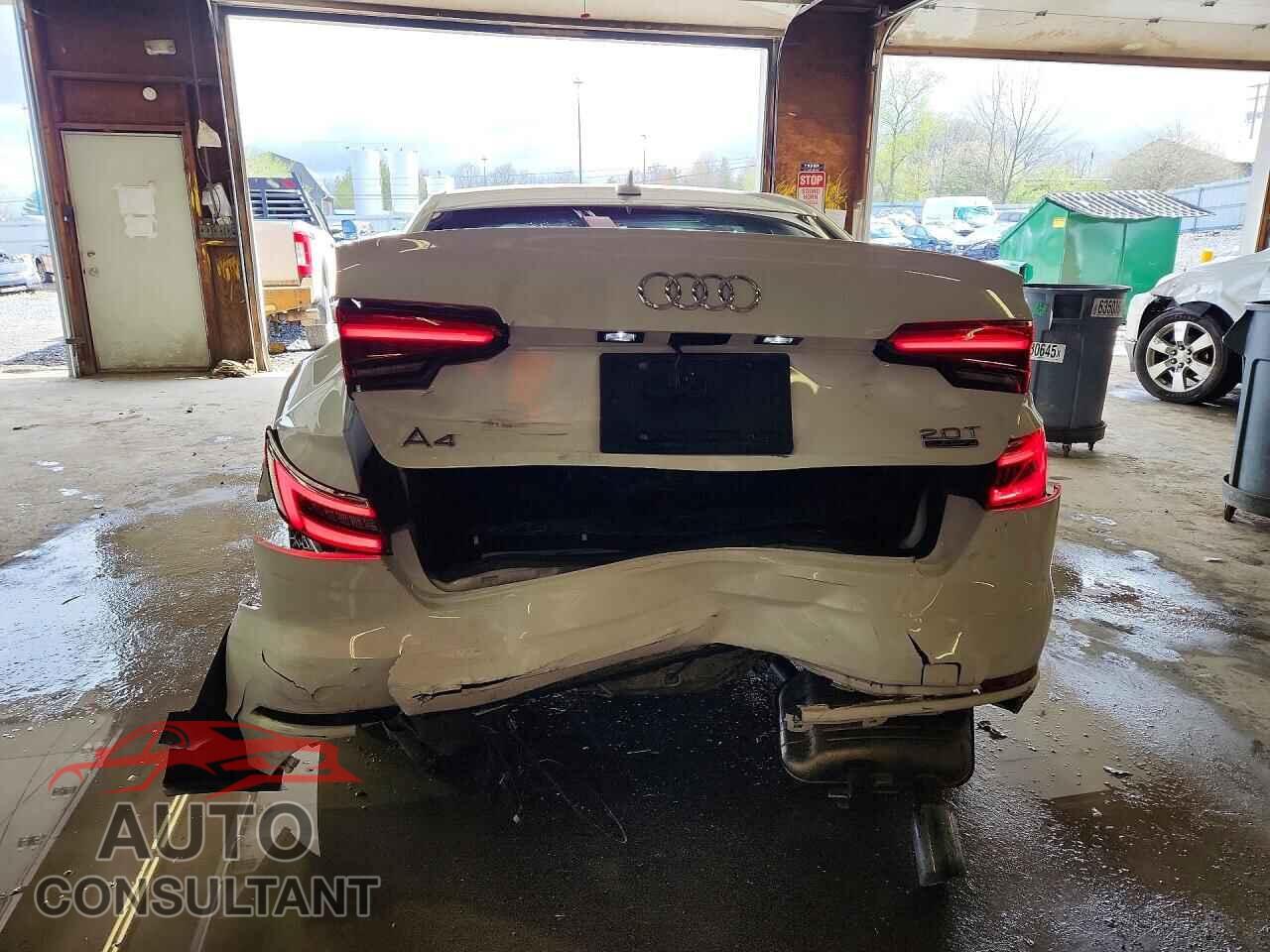 AUDI A4 2017 - WAUDNAF49HN054668