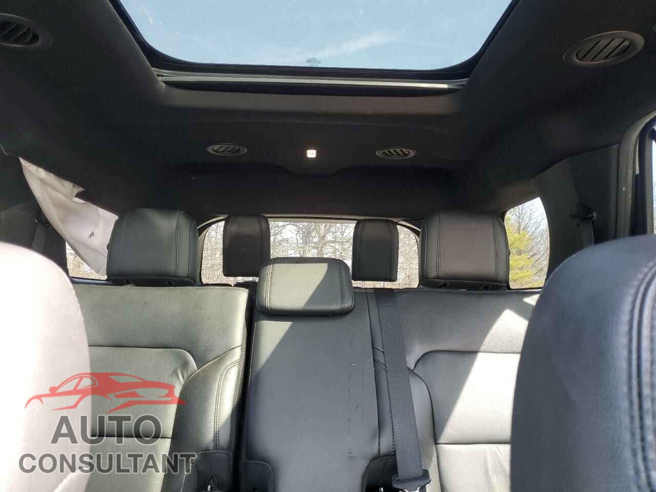 FORD EXPLORER 2018 - 1FM5K8D81JGB25107