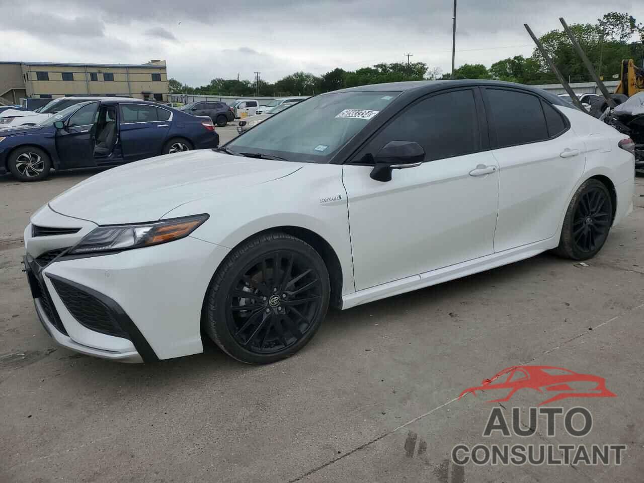 TOYOTA CAMRY 2021 - 4T1K31AK5MU028084