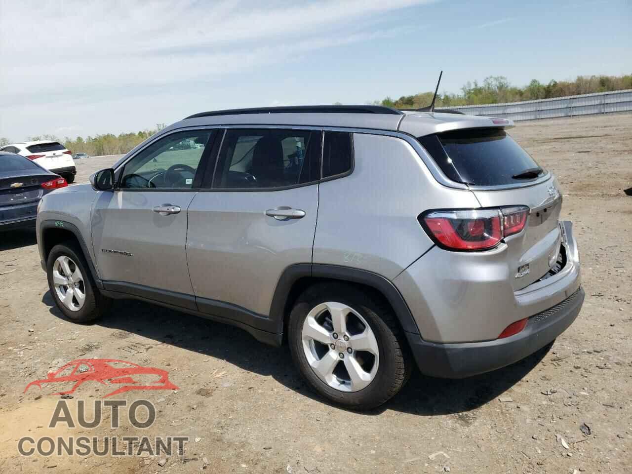 JEEP COMPASS 2018 - 3C4NJDBB9JT481105