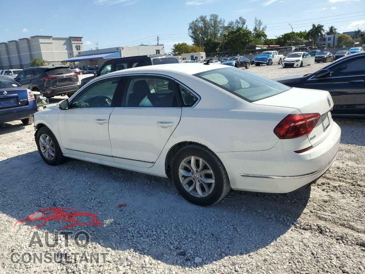VOLKSWAGEN PASSAT 2017 - 1VWAT7A37HC085584