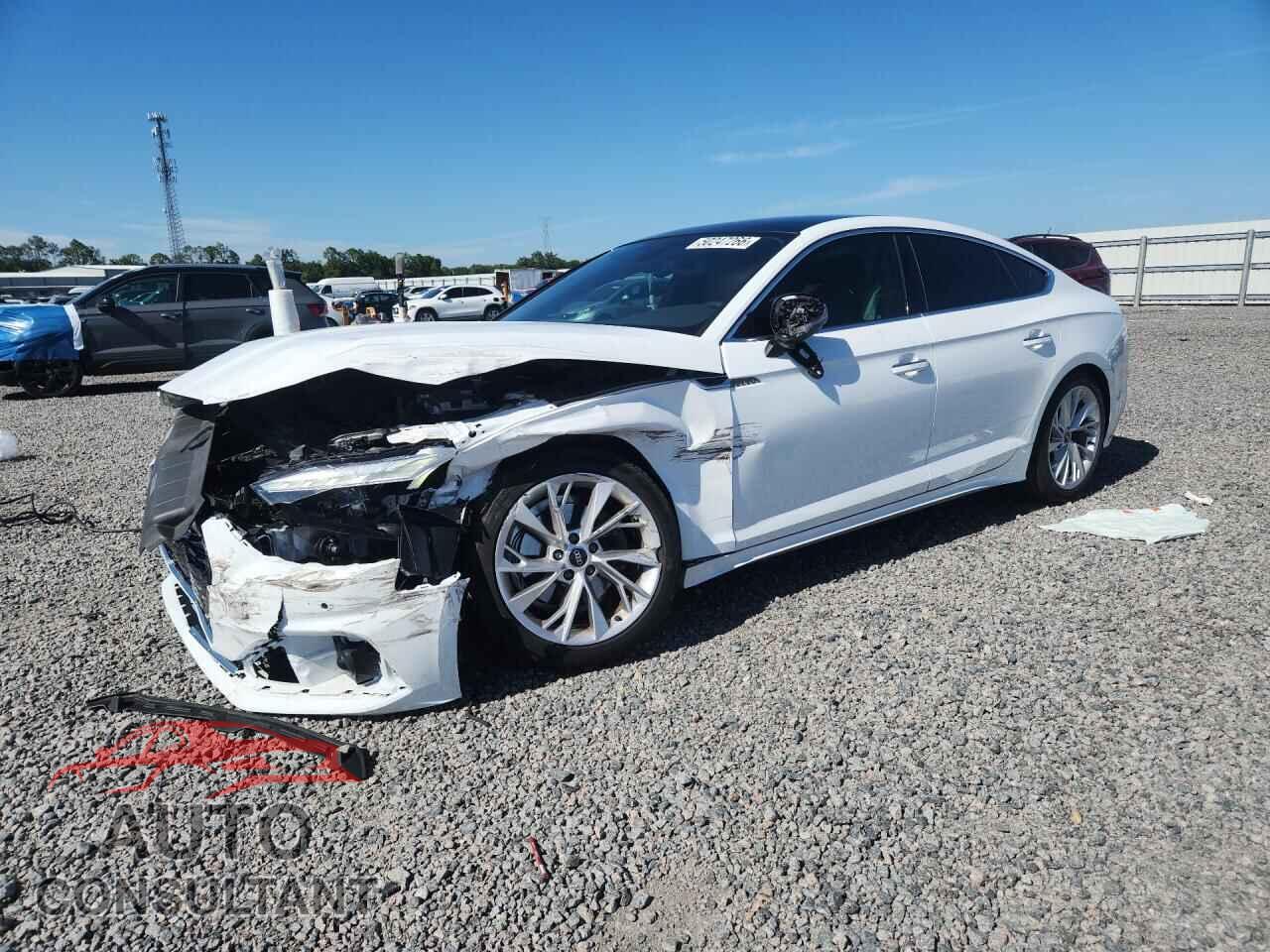AUDI A5 2022 - WAUCBCF57NA033622