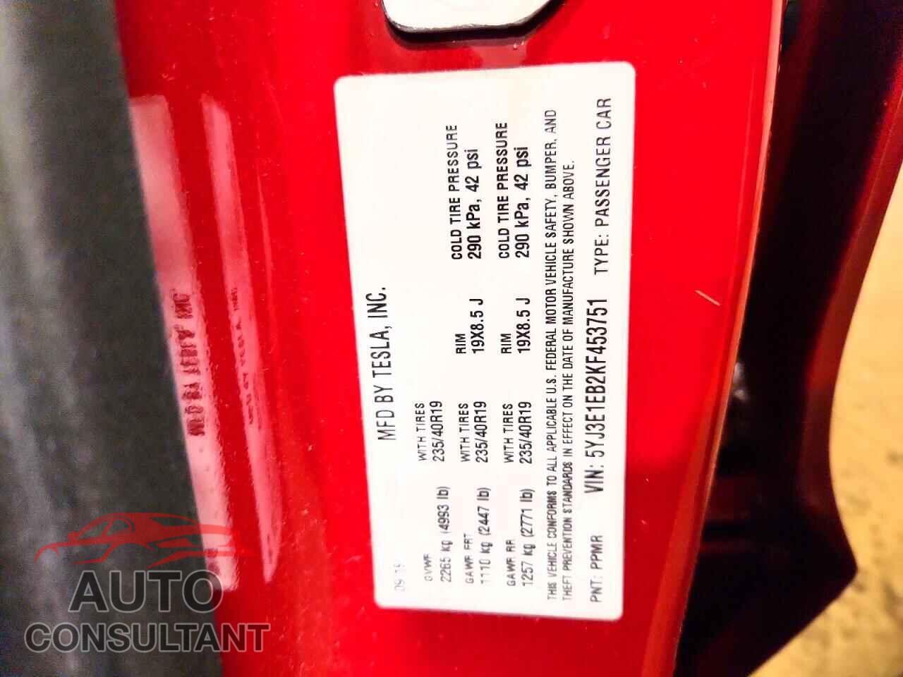 TESLA MODEL 3 2019 - 5YJ3E1EB2KF453751