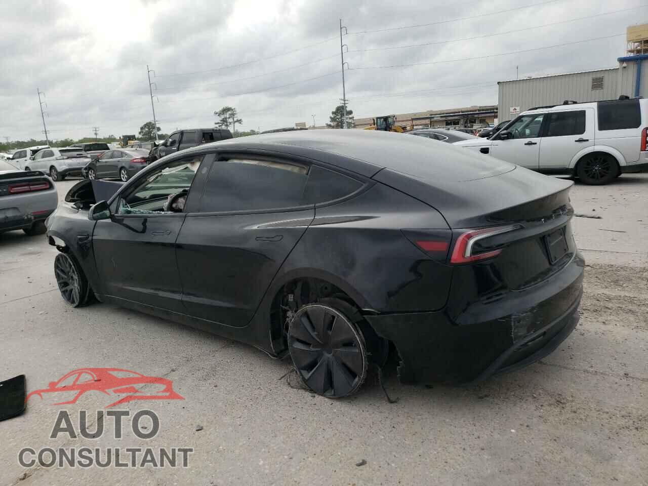 TESLA MODEL 3 2024 - 5YJ3E1EB8RF717033
