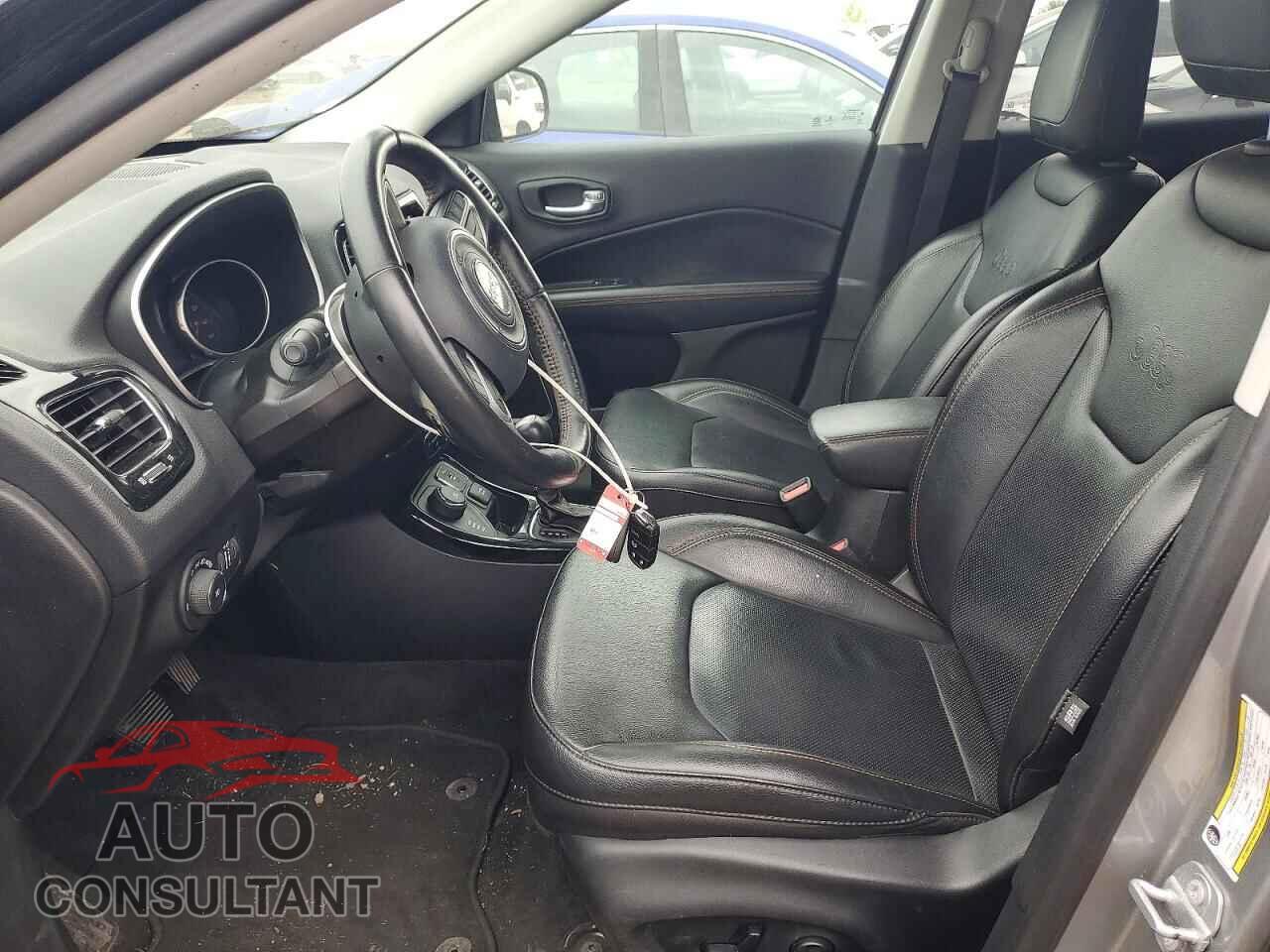 JEEP COMPASS 2019 - 3C4NJDCB3KT800644