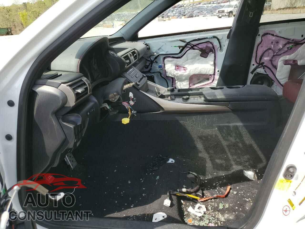 LEXUS IS 2016 - JTHBA1D20G5002284