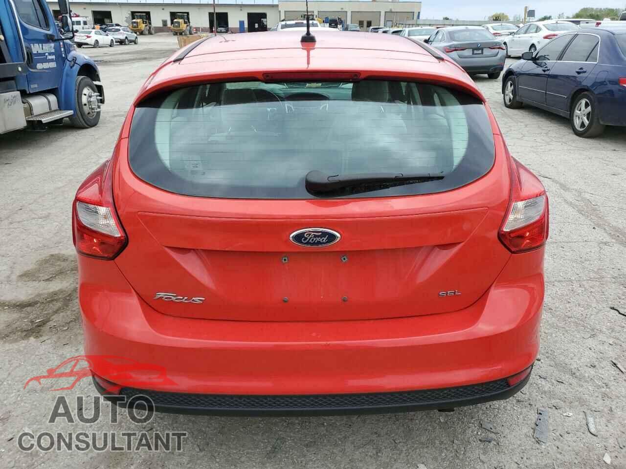 FORD FOCUS 2012 - 1FAHP3M2XCL279851
