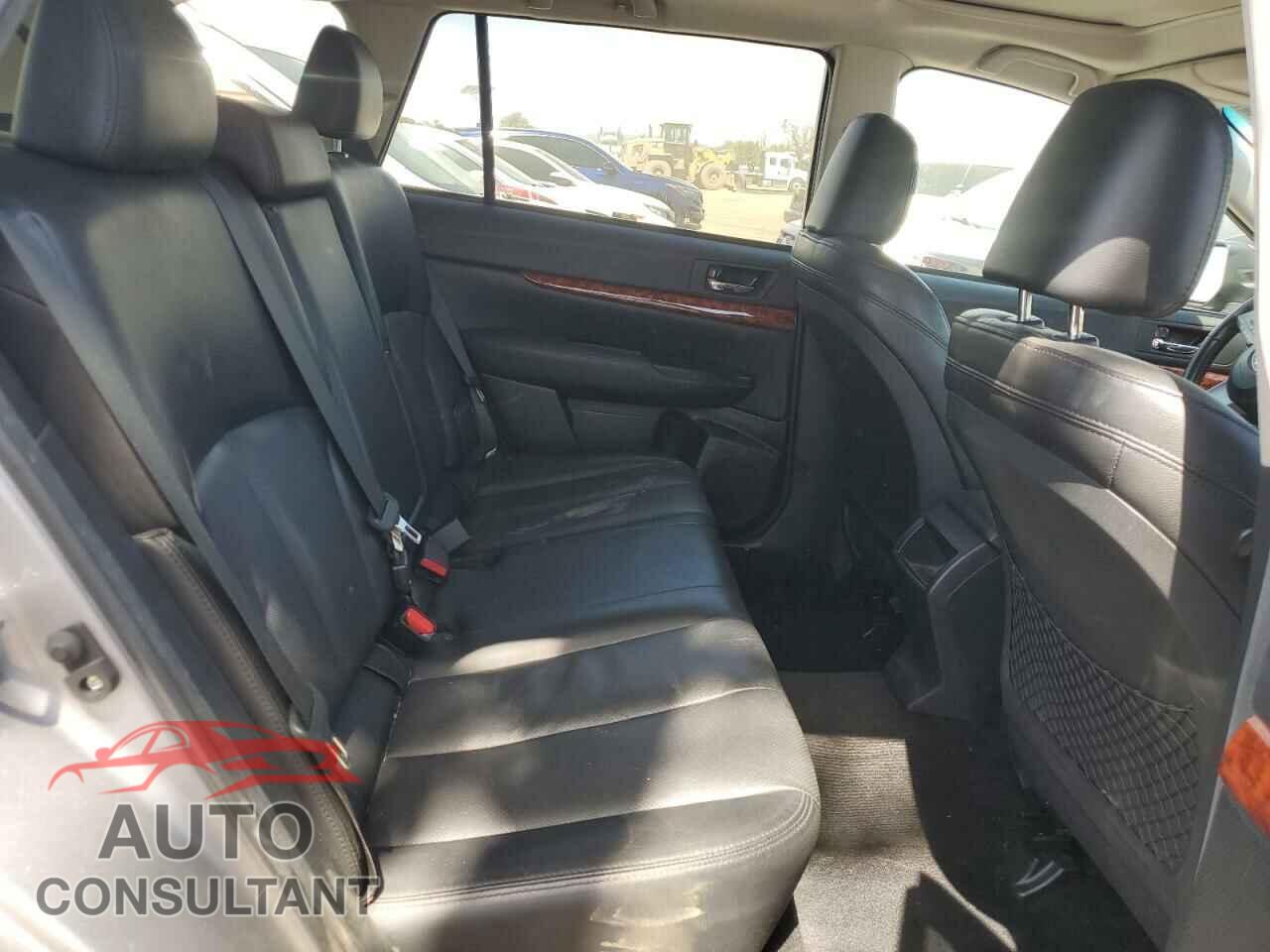 SUBARU OUTBACK 2011 - 4S4BRBKC0B3403765