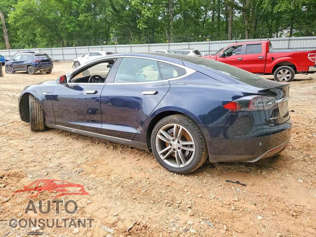 TESLA MODEL S 2015 - 5YJSA1H13FFP68817