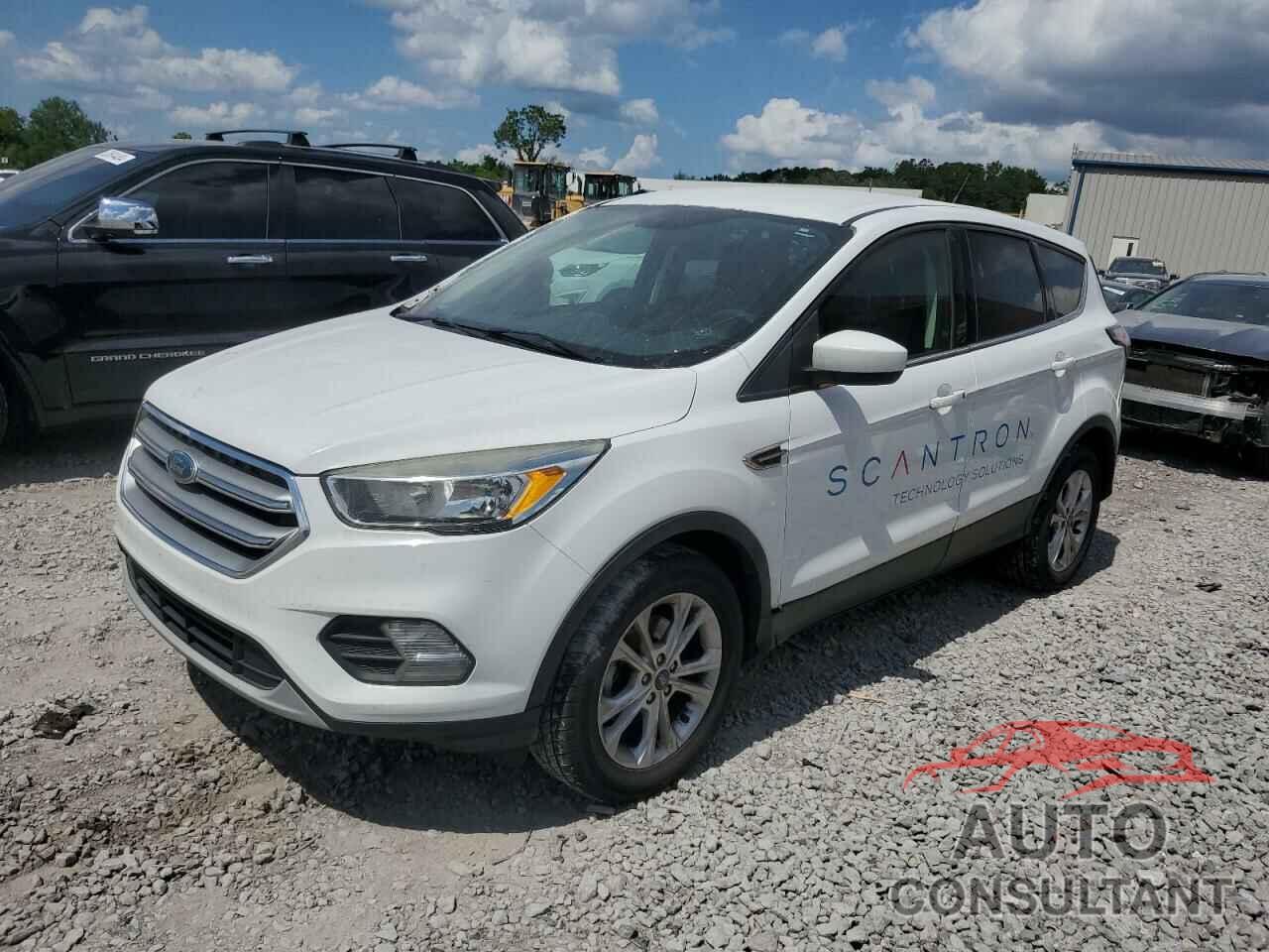 FORD ESCAPE 2017 - 1FMCU0GD4HUF09194