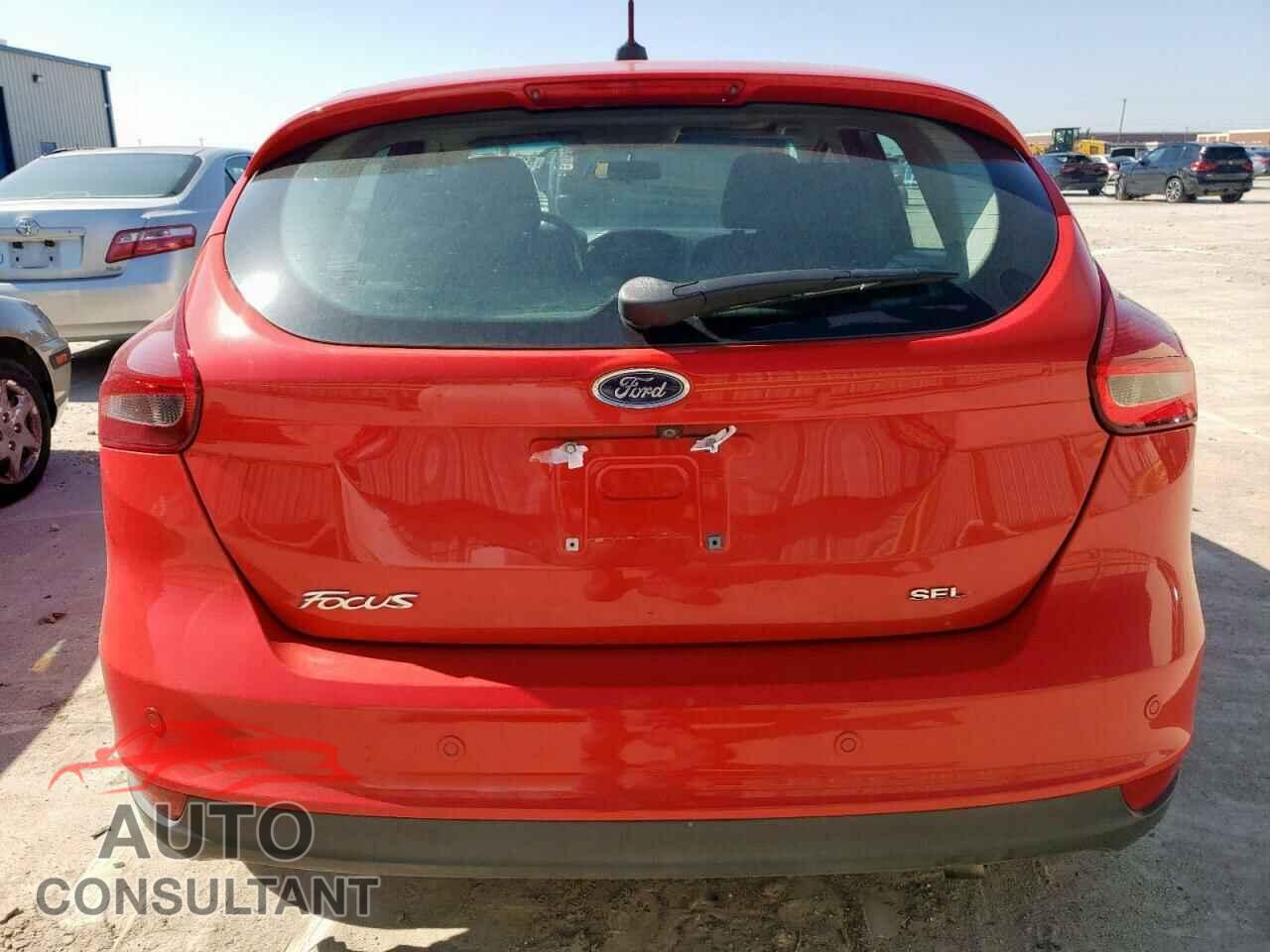 FORD FOCUS 2017 - 1FADP3M26HL264527