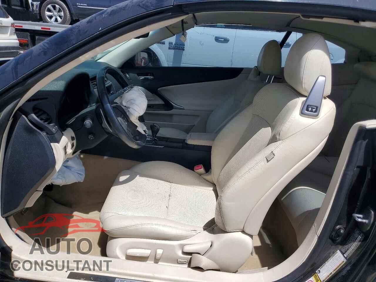 LEXUS IS 2010 - JTHFF2C2XA2508451