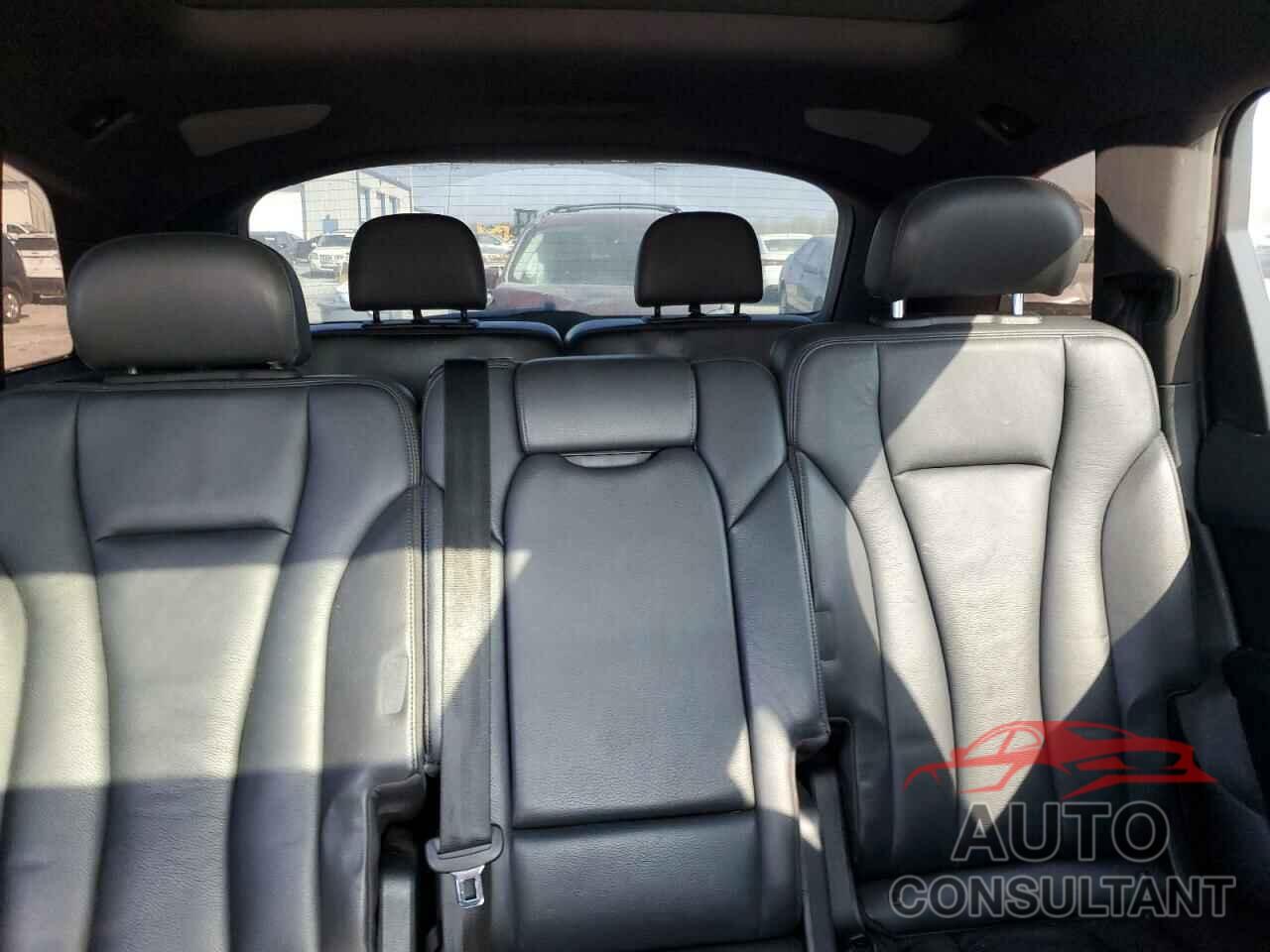 AUDI Q7 2018 - WA1LHAF74JD035614
