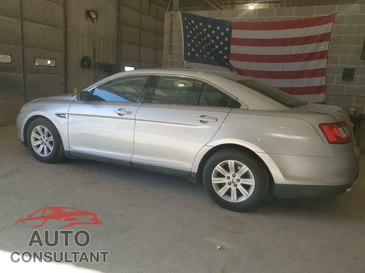 FORD TAURUS 2011 - 1FAHP2DW6BG116196