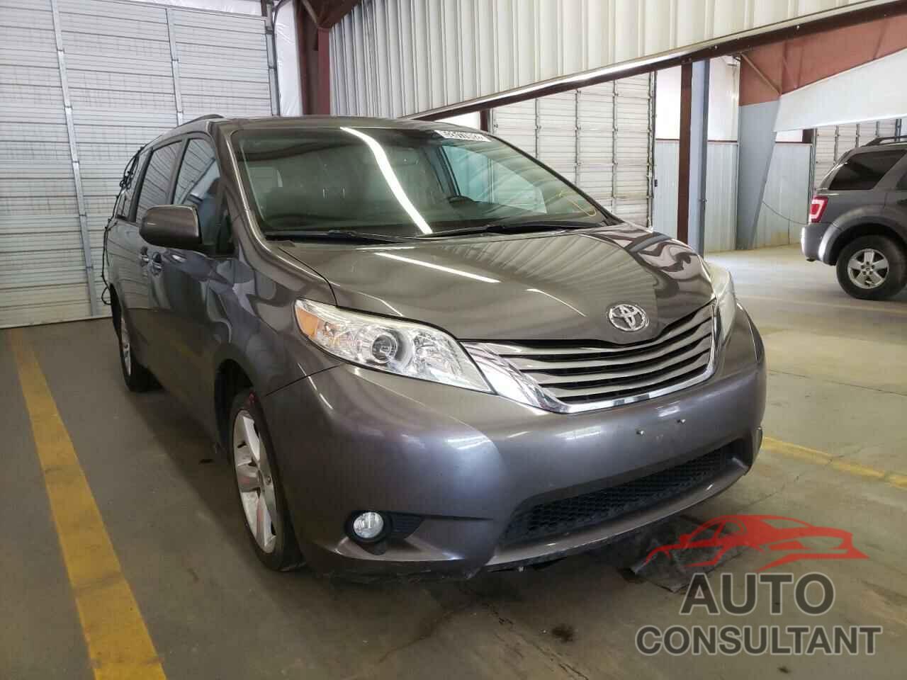 TOYOTA SIENNA 2017 - 5TDYZ3DC8HS808779