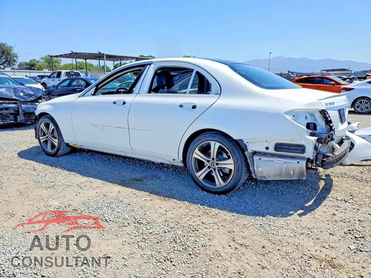 MERCEDES-BENZ E-CLASS 2020 - WDDZF8DB2LA716175