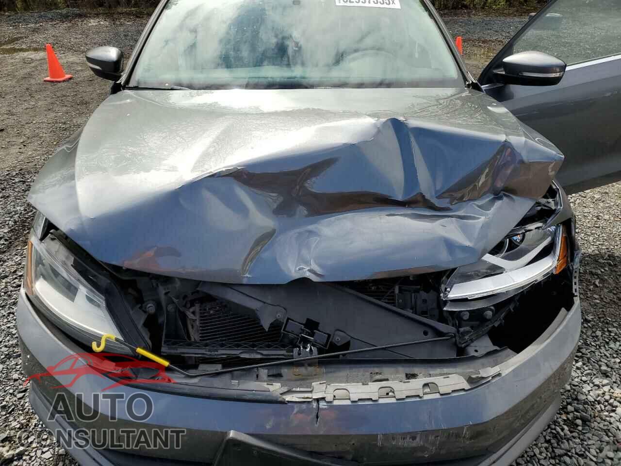 VOLKSWAGEN JETTA 2017 - 3VWDB7AJ4HM279342